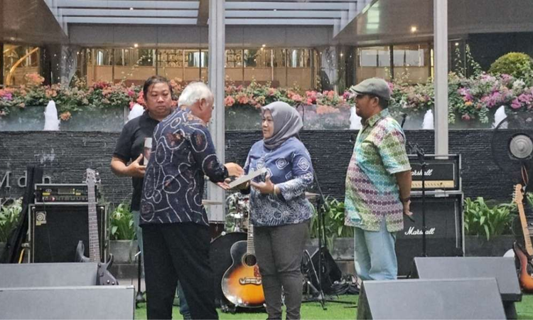 Menteri Basuki Hadimuljono Pamitan Kepada Wartawan di PUPR