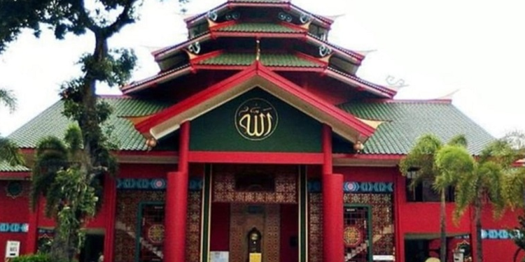 10 Masjid dengan Desain Terunik di Indonesia, Nomor 6 Nggak Kebayang