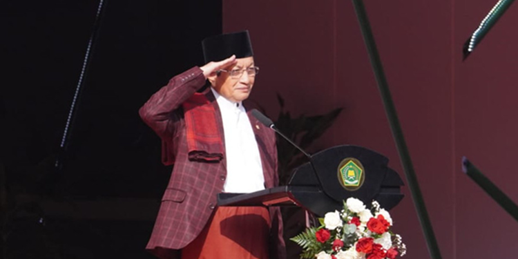 Apel Hari Santri 2025, Menag: Kesantunan Indonesia Berasal dari Tradisi Pesantren