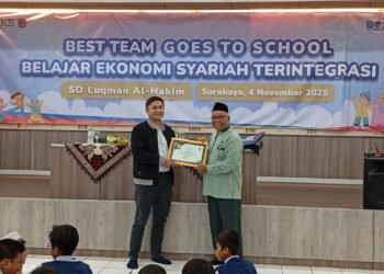 KNEKS Sosialisaskan BEST kepada Siswa SD Luqman Al Hakim Surabaya