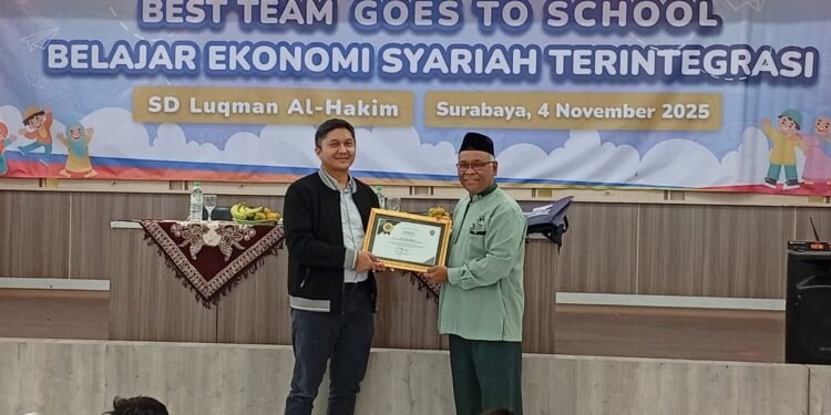 KNEKS Sosialisaskan BEST kepada Siswa SD Luqman Al Hakim Surabaya
