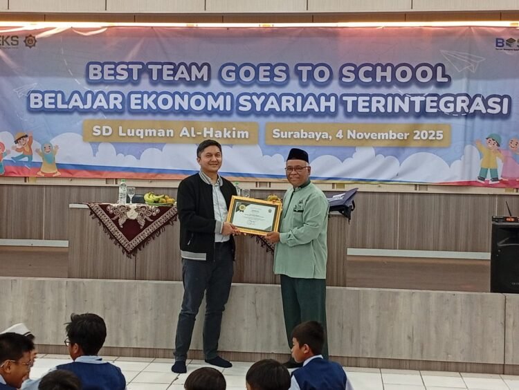 KNEKS Sosialisaskan BEST kepada Siswa SD Luqman Al Hakim Surabaya