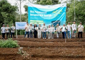 BCA Syariah Tanam 1.500 Pohon di Cisitu, Sukabumi untuk Mitigasi Banjir dan Longsor