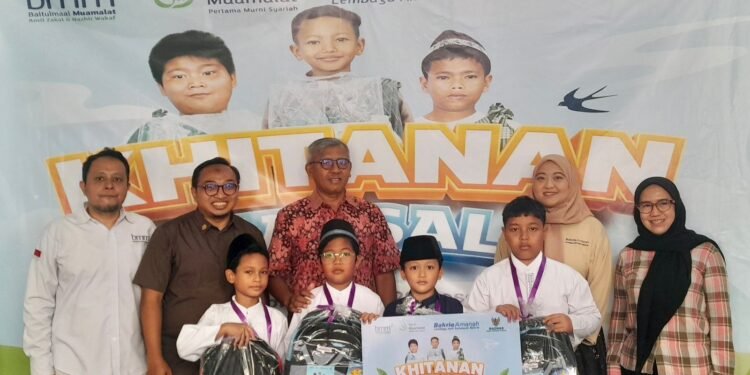 BMM Laksanakan Khitan Massal untuk Anak Yatim dan Dhuafa