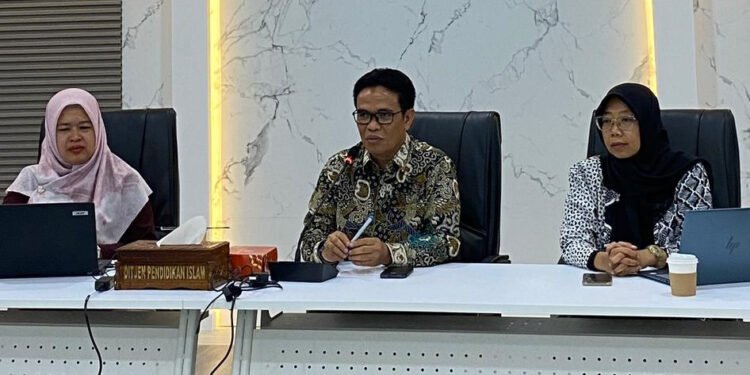 Kemenag Reviu Capaian Pendidikan Agama, Tekankan Kurikulum Cinta dan Ekoteologi