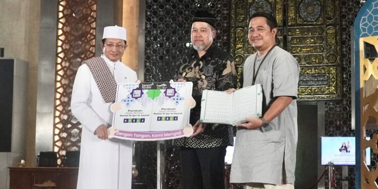 BMM dan Masjid Istiqlal Luncurkan Program Wakaf Al-Qur’an Isyarat