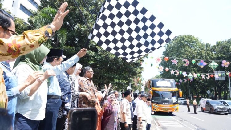 Mudik Kemenag 2026 Berangkatkan 700 Pemudik ke Jawa dan Sumatra