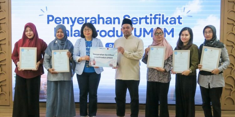 BCA Syariah Serahkan Sertifikat Halal kepada 49 UMKM Jabodetabek