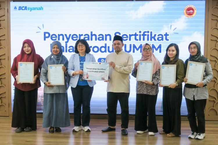 BCA Syariah Serahkan Sertifikat Halal kepada 49 UMKM Jabodetabek